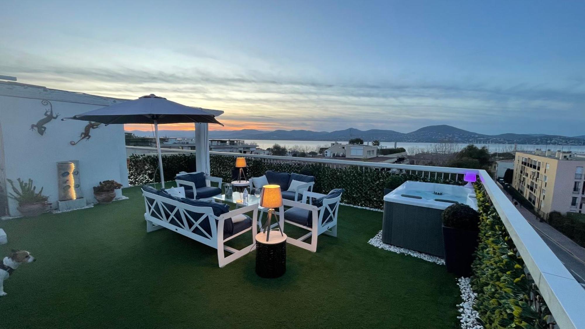 Saint Tropez Sea View Penthouse Apartment Bagian luar foto